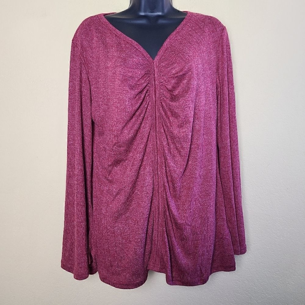 NWT Weekend Suzanne Betro Bell Sleeve Top